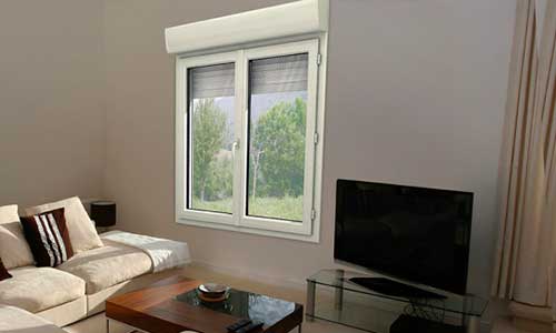 Fenêtre avec volet roulant intégré